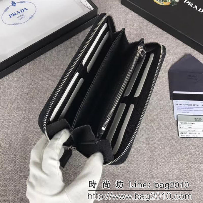 PRADA普拉達 官網同步 爆款 十字紋牛皮 男士單拉鏈錢包 2ML317 DD1875